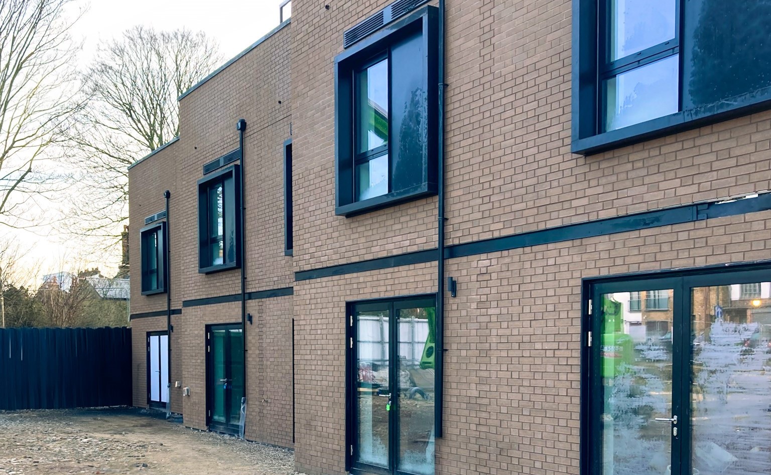 Front face of a modular building